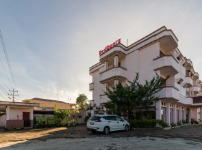 RedDoorz near Silangit International Airport
