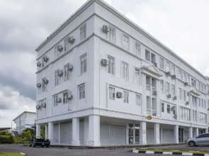 SPOT ON 90341 Jackie Home