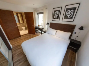 Oakhill Apartment