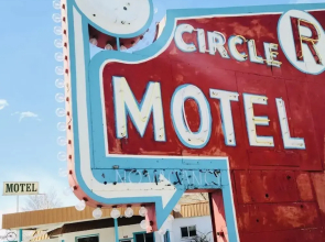 Circle R Motel