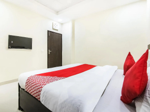 OYO 67353 Hotel Magnum