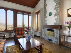 Villa Arona