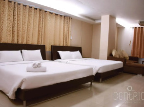 Centric Place Hotel