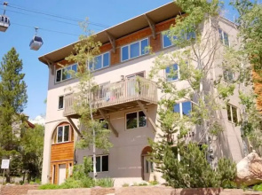 Ski Trail Condominiums by Mountain Resorts