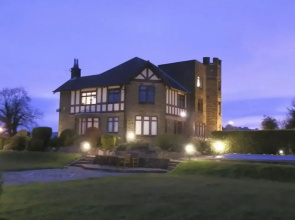 Castle Manor