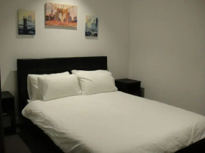 Southern Cross CBD Apartment