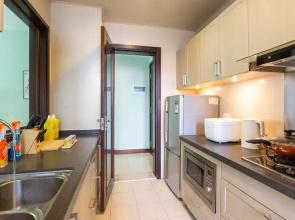 Locals Boutique Apartment  Huafa  No.5