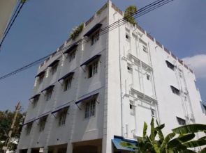 Queens Park Apartment