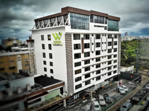 Weston Suites & Hotel