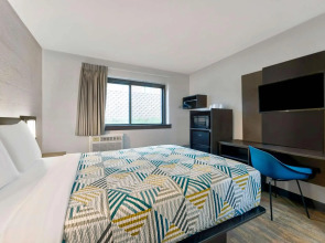 Motel6 Cedar Rapids, IA - Airport