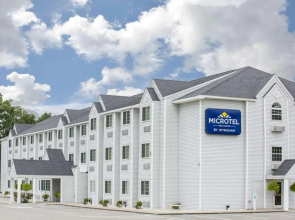 Microtel Gassaway Sutton