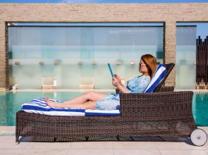 Отель Novotel Suites Mall Avenue Dubai