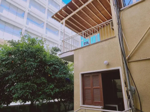 75 NIC - Stay Mythos Down Town House