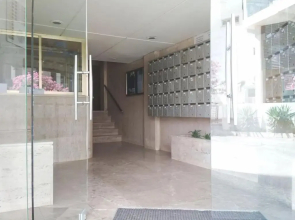 Luxury Penthouse 1BR-Seafront-Seasonal Pool-Central