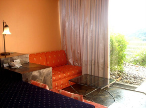 Hinsuay Namsai Resort Hotel