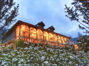 Woodvista Cottages Shimla