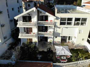 Apartmani Avanti Becici