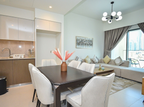 Premium 2BR Apt in Downtown - Burj Khalifa View - ROY