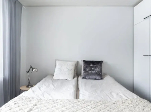 Bright 1BR Apartment next to the Beach