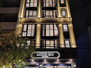 Louis Mo Apartment