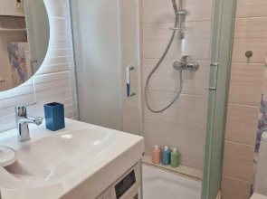 Apartamenty na ulice imeni Vladimira Zirinovskogo 1k1