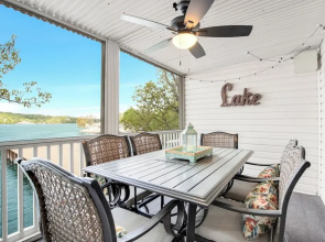 Spacious Family Friendly 3 Bed/3 Bath w/ Amazing Views, Lakeside Pool, & Boat Slip