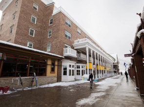 Resort Plaza By Identity Properties