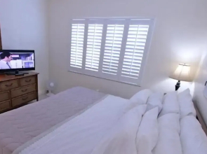 Beachouse Inn & Suites