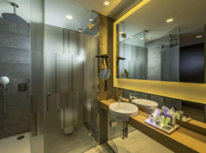 NH Collection Madrid Suecia