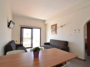 Lucky Hotel Apartments