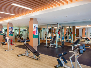 Diamond Cliff Resort & Spa, Patong Beach