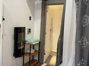 Stylish 4 bedroom home near Philadelphia