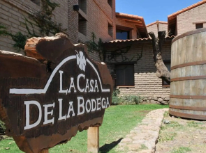 La Casa De La Bodega - Wine Boutique Hotel