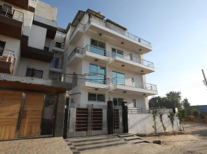 OYO 10889 Elite Residency