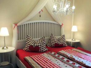 Beautiful Cottage With Fenced Garden in Kransevitz