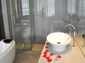 Royal Tulip Luxury Hotel Carat - Guangzhou