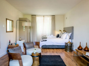 Macaron Boutique Guest House