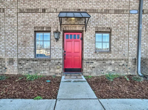 Modern Retreat ~ 1/2 Mi to Bryant-denny Stadium