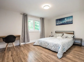 Entire Bungalow 5 Bedrooms