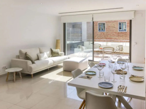 House Lizarran Figueres