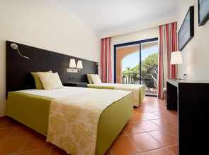 AL - W Residence Golf F5