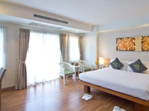 Отель Palmyra Patong Resort