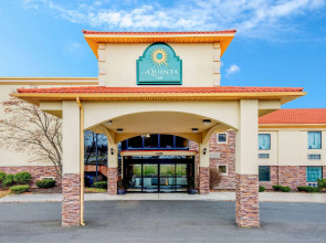 La Quinta Inn by Wyndham West Long Branch/NJ Shore Area