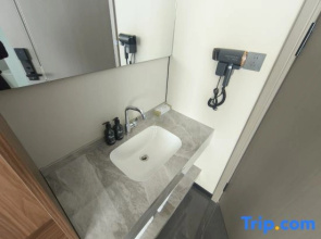 Lanting Zhixuan Business Hotel