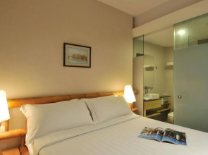 Santa Grand Hotel Little India