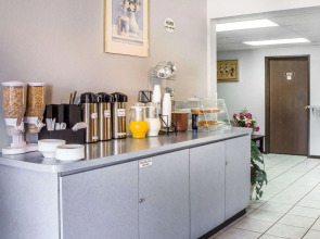 Rodeway Inn Winslow I-40