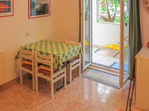 Stunning Apartment in Podgora With 2 Bedrooms and Wifi