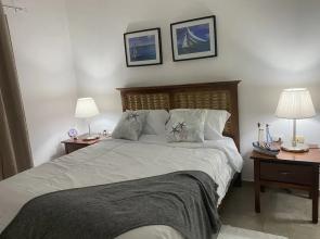 Bahia Azul Beach & Pool Apartment