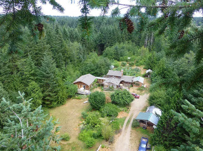 China Moon Bed & Breakfast