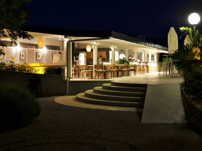 Dorman Suites Hotel